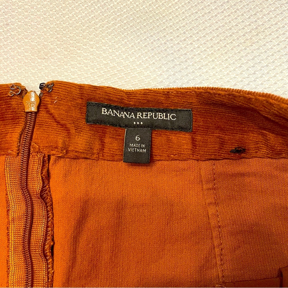 Banana Republic, Size 6, saddle brown, corduroy - Picture 2 of 2